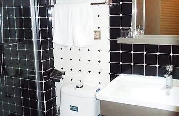 Shanghai Haiqi Holiday Hotel Wusi Dış mekan fotoğraf